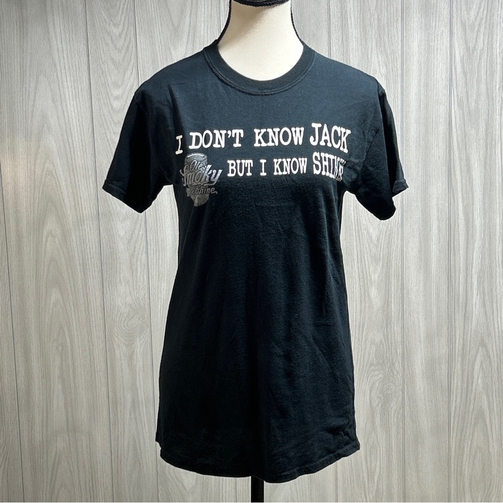 Women’s Black Short Sleeve Shirt “I Don’t Know Jack But I Know Shine” Size Small